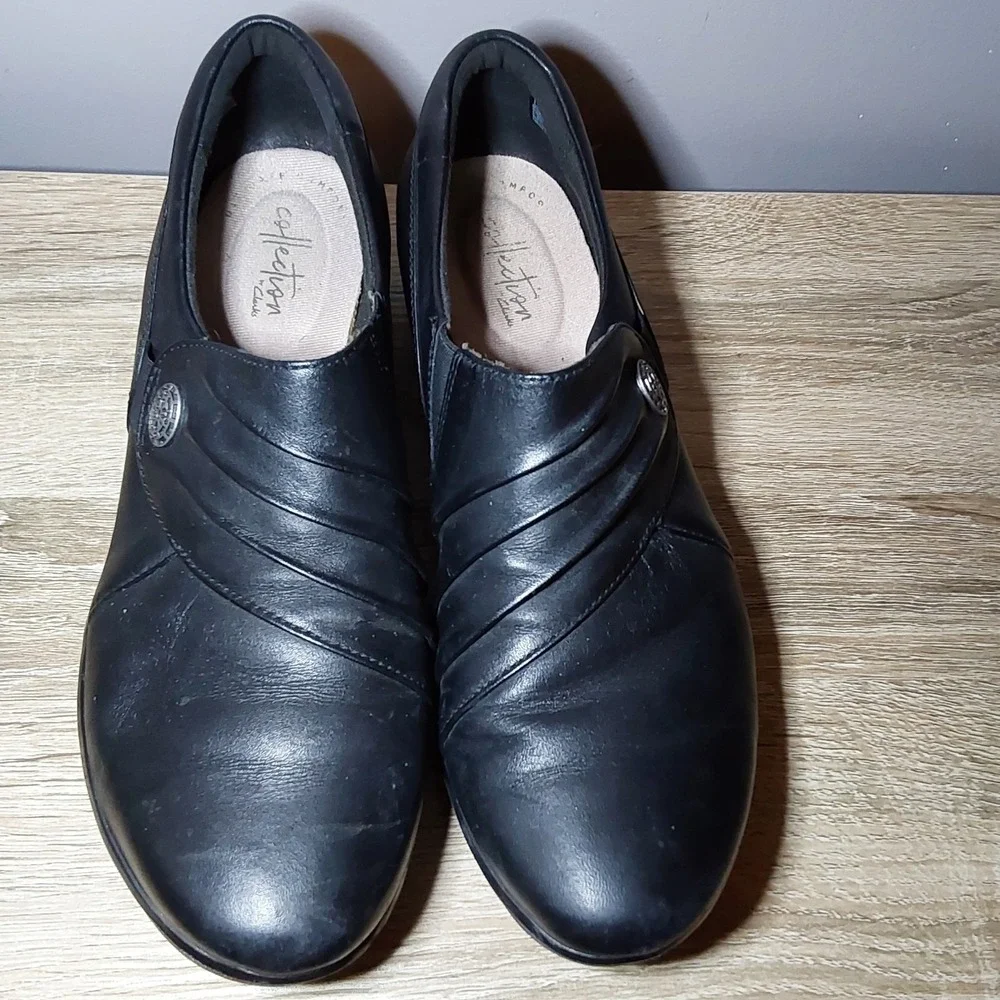 Clarks Collection Black Leather Shoes Slip-On Loafer Womens Size 8M‎